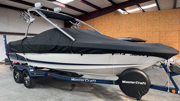 MasterCraft X30 