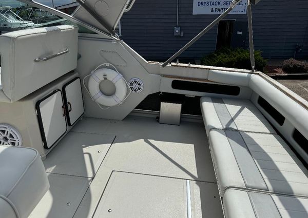 Sea Ray 340 Express Cruiser image