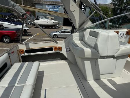 Sea Ray 340 Express Cruiser image