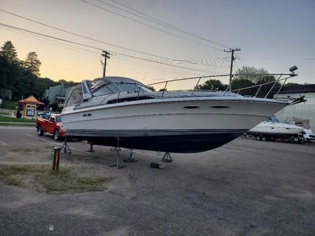 Sea Ray 340 Express Cruiser image