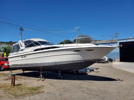 Sea Ray 340 Express Cruiser image