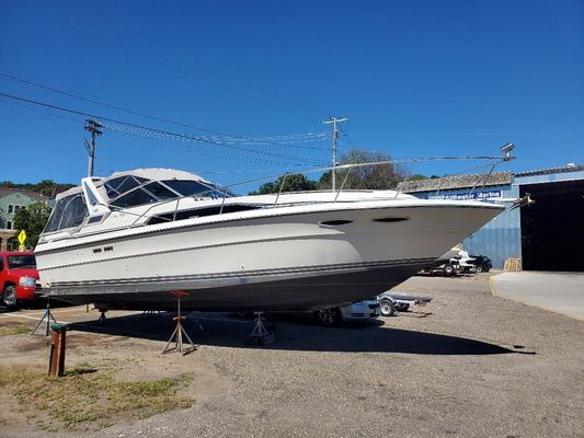 Sea Ray 340 Express Cruiser - main image