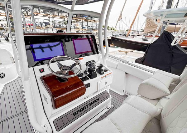 Sportsman Open 312 Center Console image