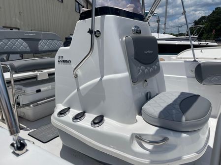 Nauticstar 211-HYBRID image