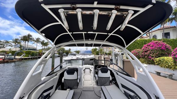 Yamaha Boats 242 SE
