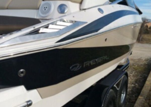 Regal 2500-BOWRIDER image