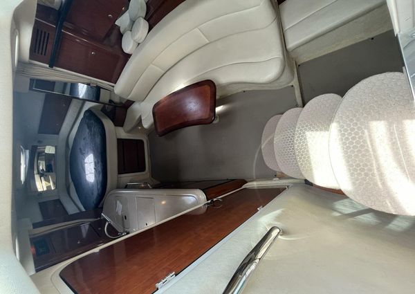 Sea Ray 340 Sundancer image