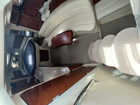 Sea Ray 340 Sundancer image