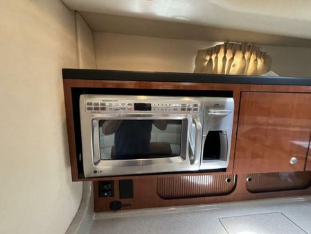 Sea Ray 340 Sundancer image