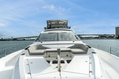 Galeon 800 Fly image