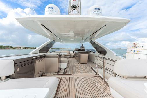 Galeon 800 Fly image