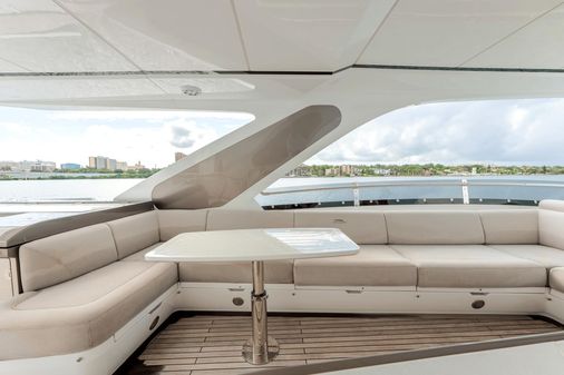 Galeon 800 Fly image