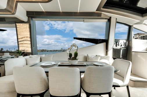 Galeon 800 Fly image