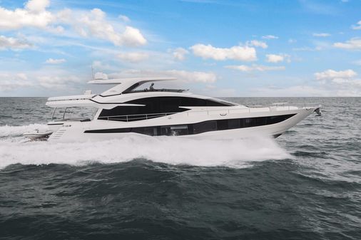 Galeon 800 Fly image