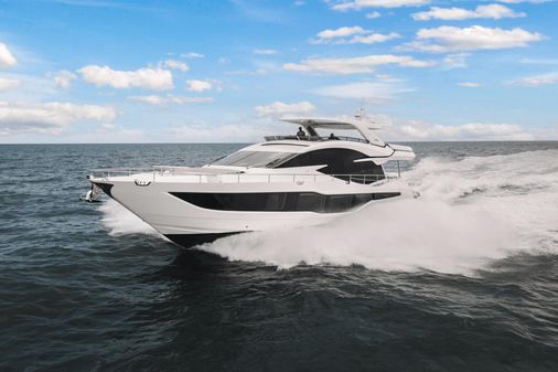 Galeon 800 Fly image