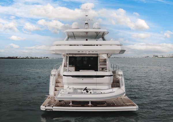 Galeon 800 Fly image