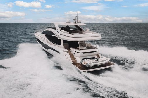 Galeon 800 Fly image