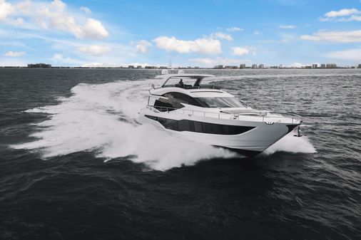 Galeon 800 Fly image