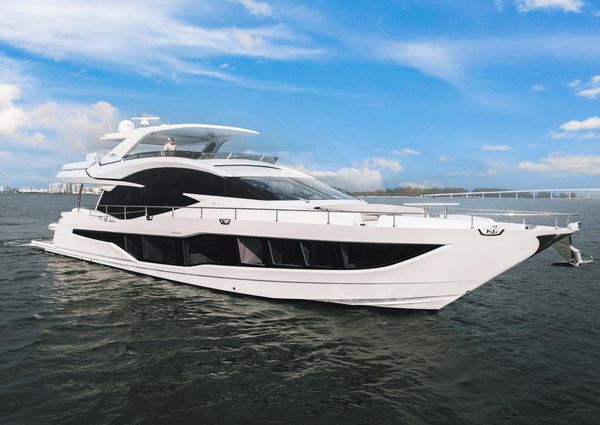 Galeon 800 Fly image