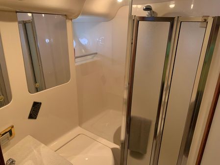 Sea Ray 480 Sedan Bridge image
