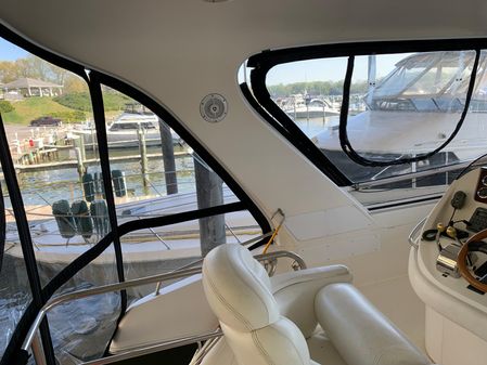 Sea Ray 480 Sedan Bridge image