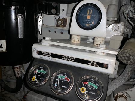 Sea Ray 480 Sedan Bridge image