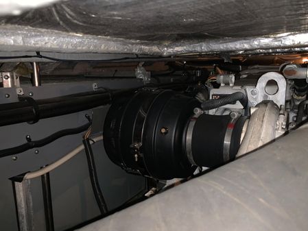 Sea Ray 480 Sedan Bridge image