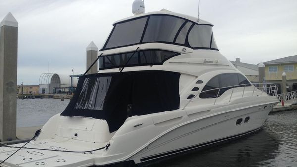 Sea Ray 550 Sedan Bridge