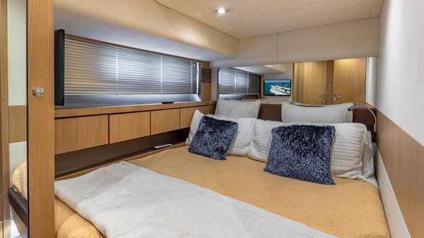 Fairline Squadron 65 image