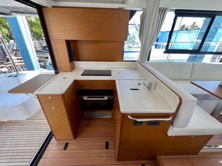 Beneteau Swift Trawler 41 Fly image