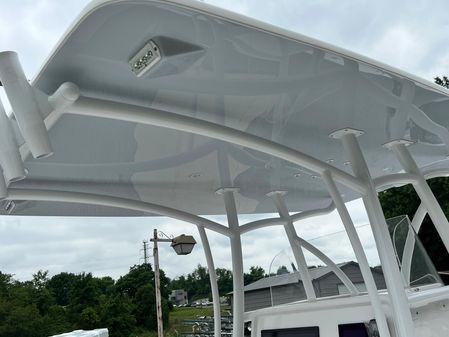 Limitless 26 Center Console image