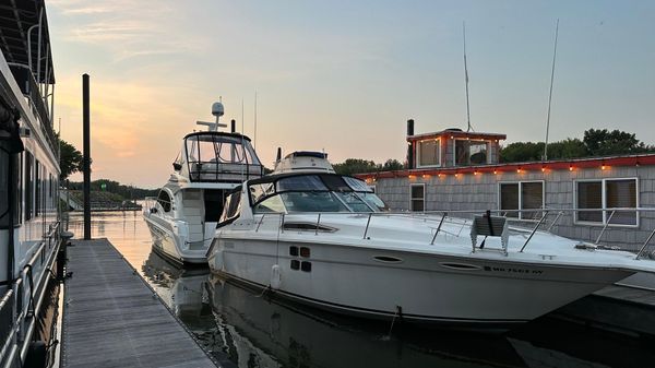Sea Ray 350 Sundancer