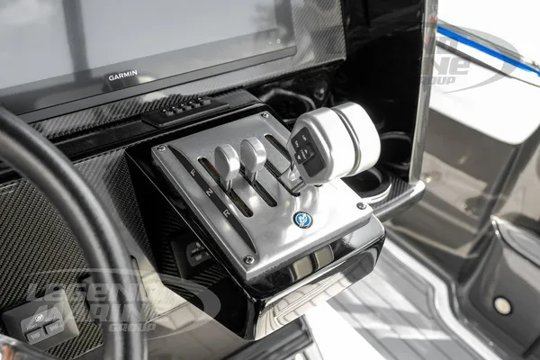 Nor-tech 390-SPORT-CENTER-CONSOLE image