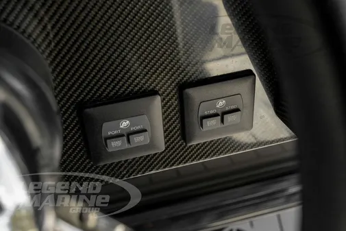 Nor-Tech 390 Sport Center Console image