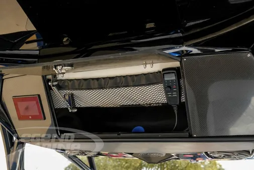 Nor-Tech 390 Sport Center Console image