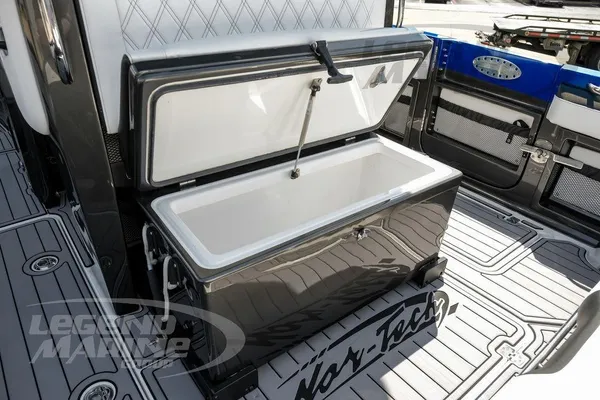 Nor-tech 390-SPORT-CENTER-CONSOLE image