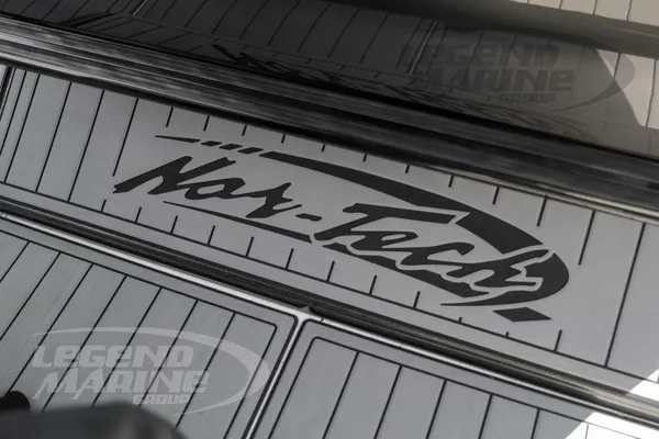 Nor-tech 390-SPORT-CENTER-CONSOLE image