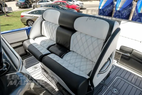 Nor-tech 390-SPORT-CENTER-CONSOLE image