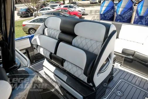 Nor-Tech 390 Sport Center Console image