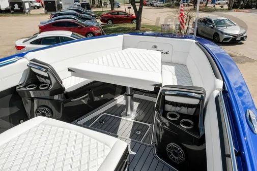 Nor-Tech 390 Sport Center Console image