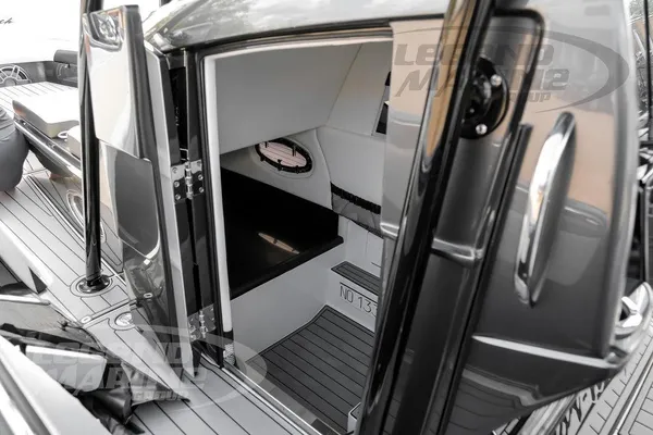 Nor-tech 390-SPORT-CENTER-CONSOLE image