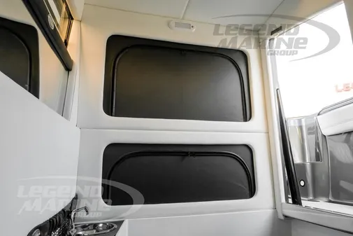 Nor-Tech 390 Sport Center Console image