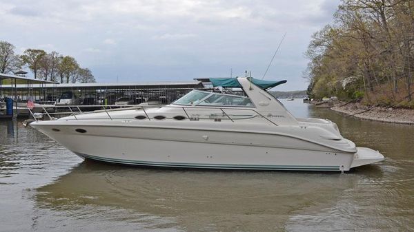 Sea Ray 370 Sundancer 