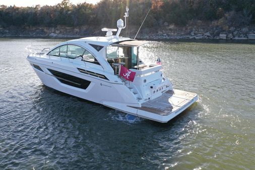 Cruisers Yachts 50 Cantius image