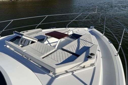 Cruisers Yachts 50 Cantius image