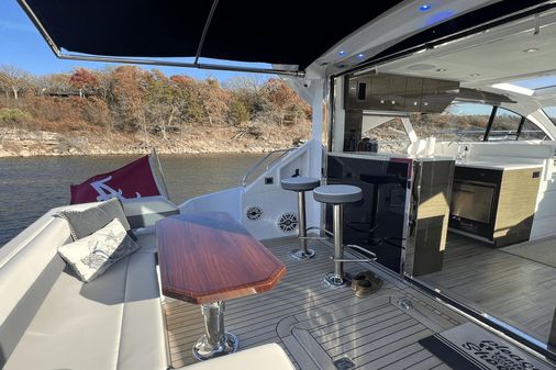 Cruisers Yachts 50 Cantius image