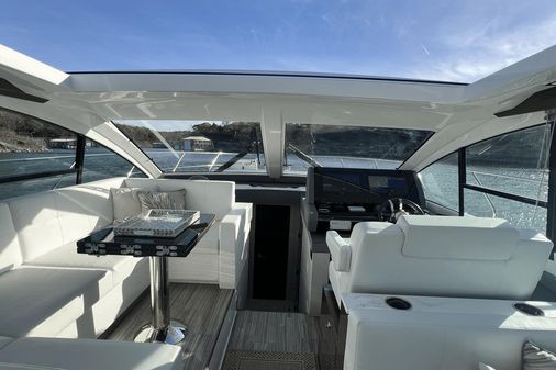 Cruisers Yachts 50 Cantius image