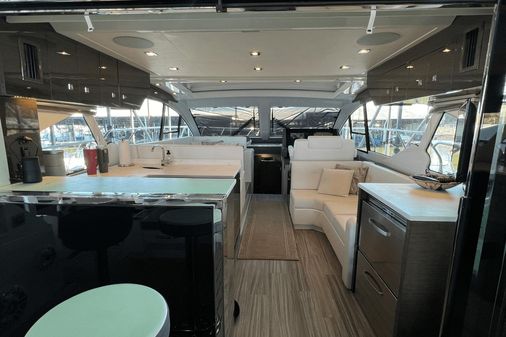 Cruisers Yachts 50 Cantius image