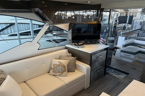 Cruisers Yachts 50 Cantius image