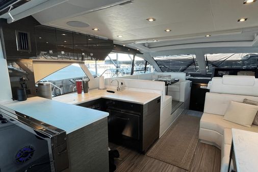 Cruisers Yachts 50 Cantius image